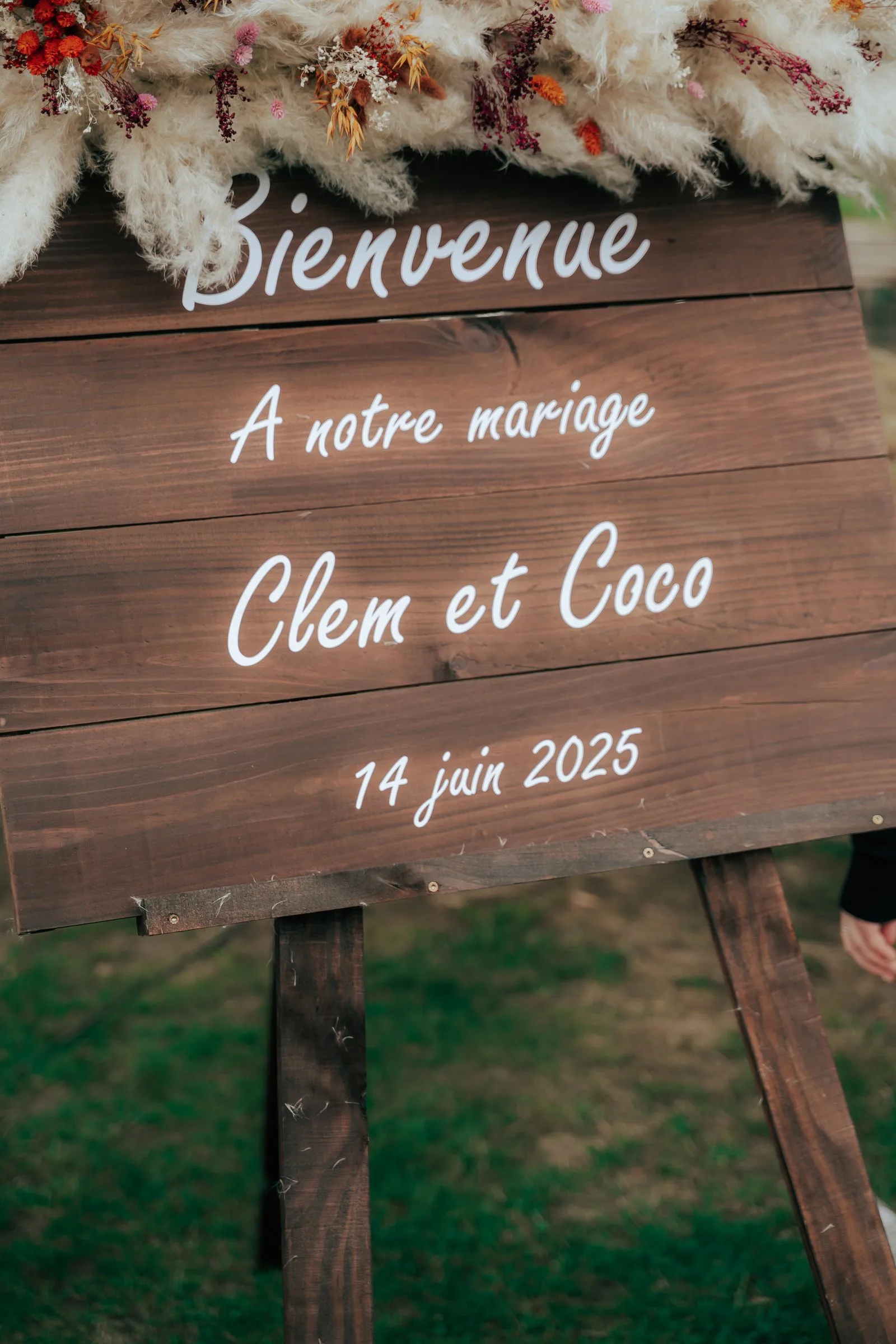 Panneau de bienvenue « Clem et Coco, 14 juin 2025 »